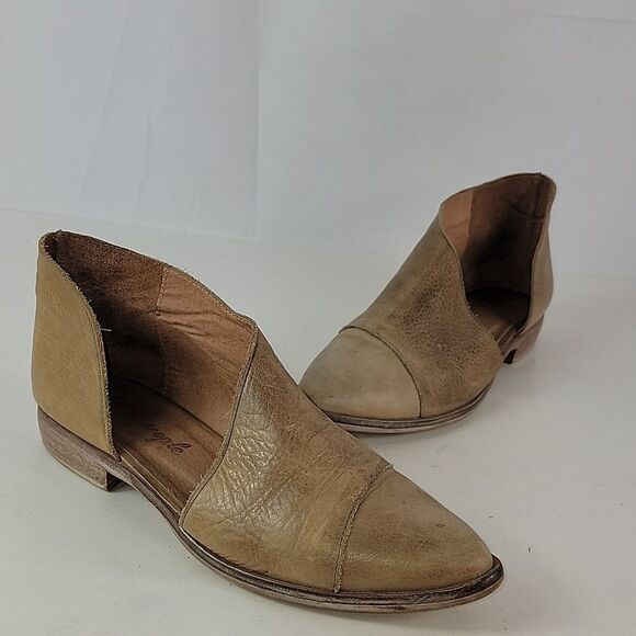 Free People Royale Pointy Toe Women's Flats - Picture 3 of 16